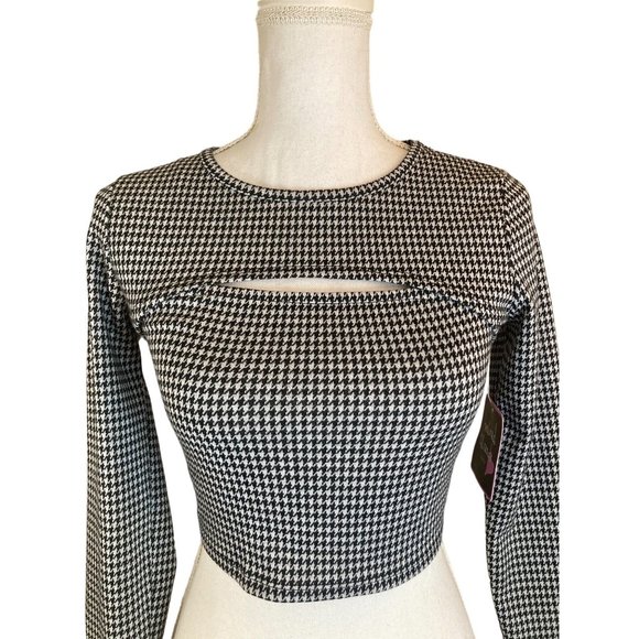 Mixed Threads Houndstooth Cutout Top - Picture 3 of 9